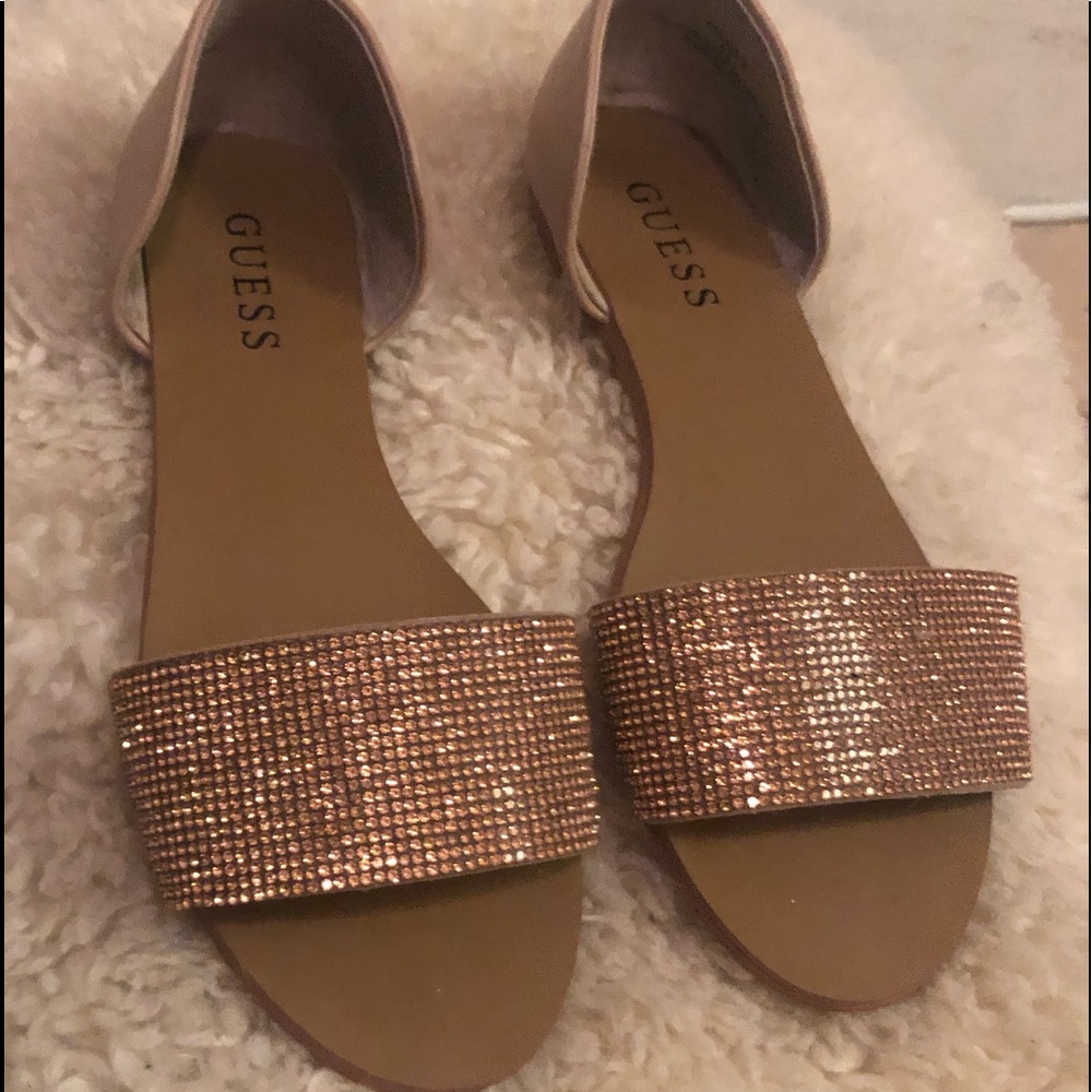 ♥️LIKE NEW Guess Rose Gold Rhinestone Sandals♥️